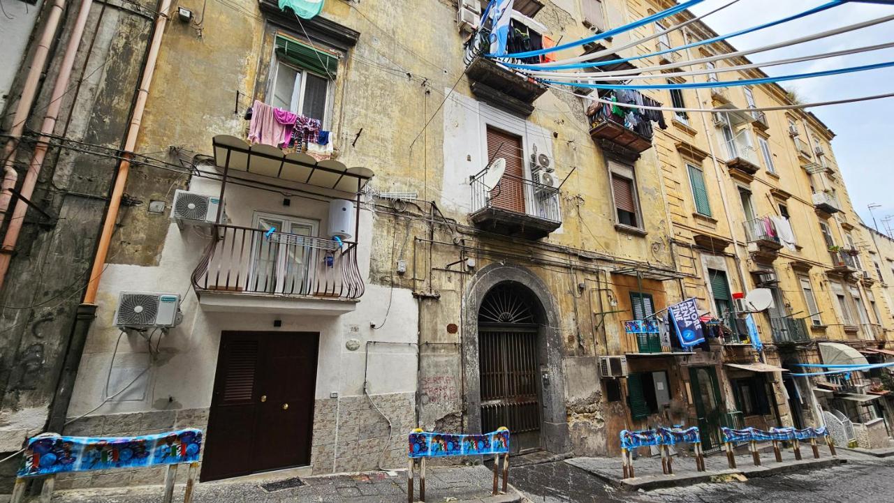 Napoli Loves Sanita Luaran gambar
